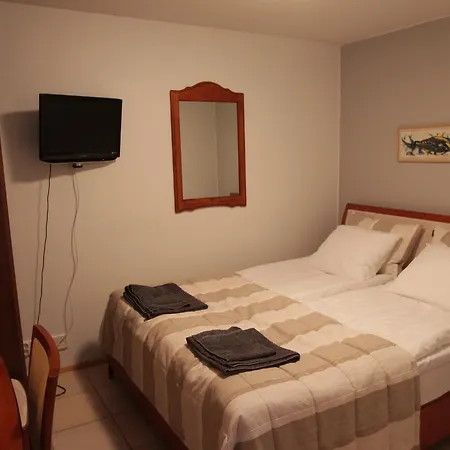 Hotel Urkin Piilopirtti Pinsio Værelse billede